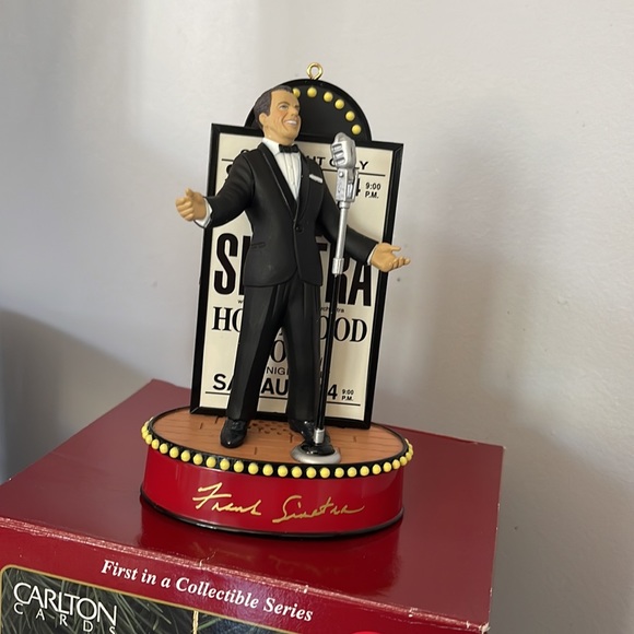 🎶 FRANK SINATRA - Musical Christmas Ornament - 1999 series - Brand new in box - Picture 11 of 15